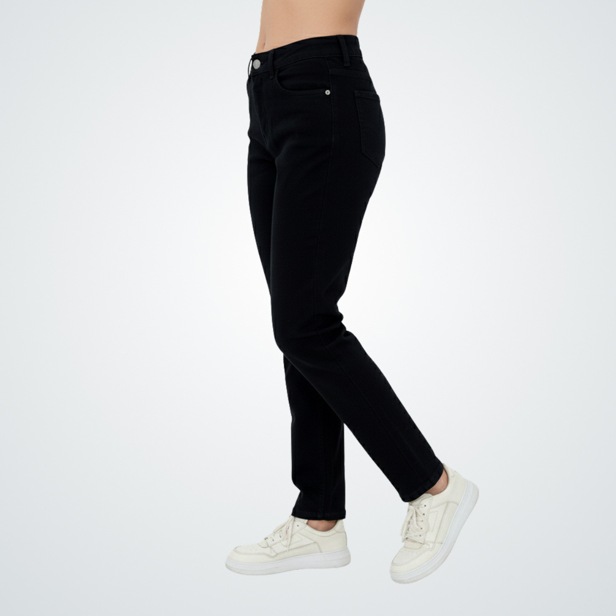 Everyday Straight-Leg Jeans – Jet Black